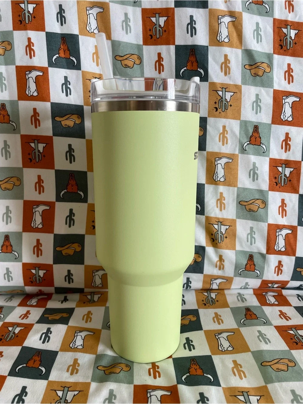 Stanley Light Green Insulated 40 oz Cup with White Handle - Picture 3 of 7